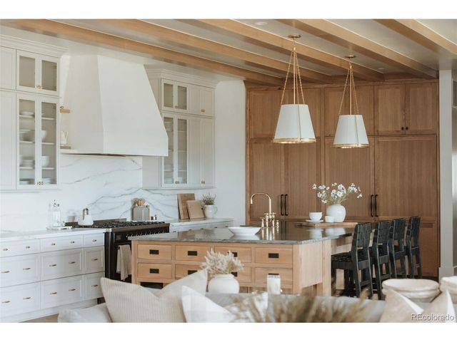 15385 King Ct, Broomfield, CO 80023