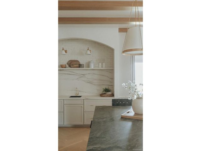 15385 King Ct, Broomfield, CO 80023