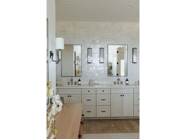 15385 King Ct, Broomfield, CO 80023