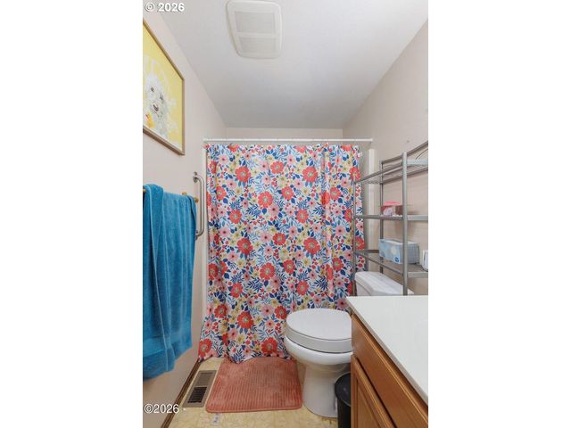 925 Se VIEWMONT Ave, Corvallis, OR 97333