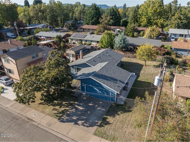 925 Se VIEWMONT Ave, Corvallis, OR 97333