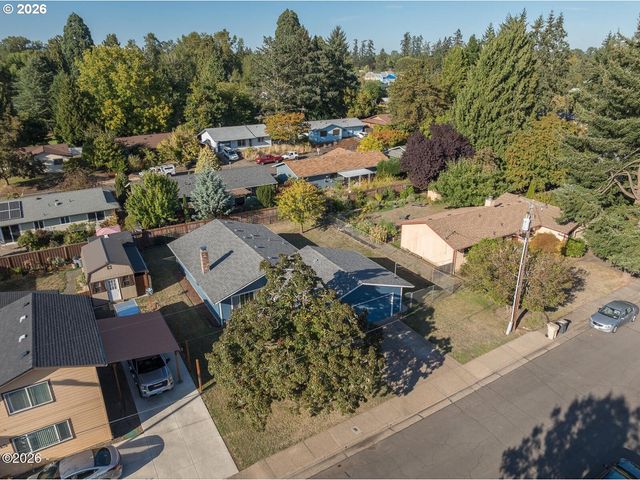 925 Se VIEWMONT Ave, Corvallis, OR 97333