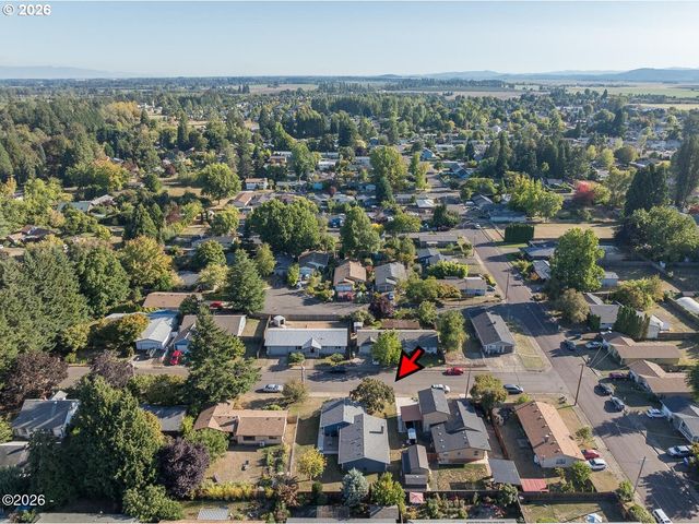 925 Se VIEWMONT Ave, Corvallis, OR 97333