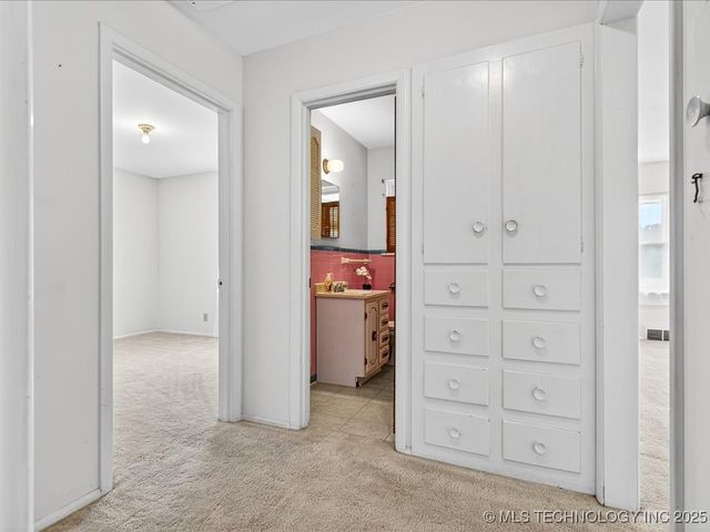 366 SE Wilshire Avenue, Bartlesville, OK 74006