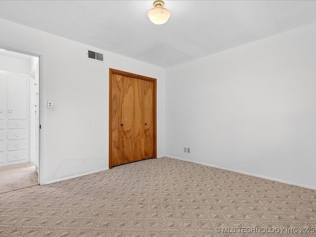 366 SE Wilshire Avenue, Bartlesville, OK 74006