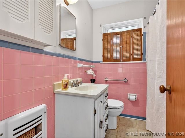 366 SE Wilshire Avenue, Bartlesville, OK 74006