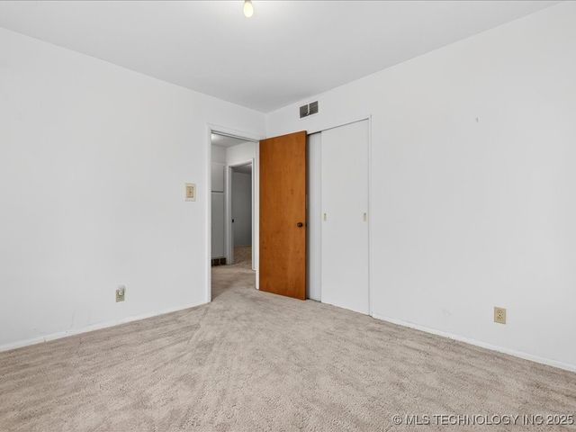 366 SE Wilshire Avenue, Bartlesville, OK 74006