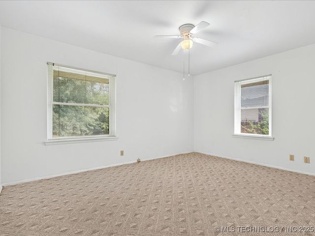 366 SE Wilshire Avenue, Bartlesville, OK 74006