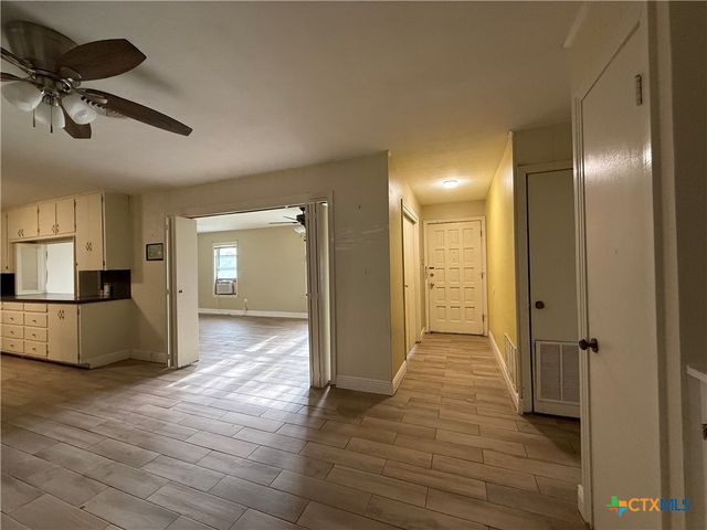 2301 Mcpherson Drive, Port Lavaca, TX 77979