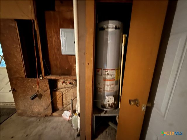 2301 Mcpherson Drive, Port Lavaca, TX 77979