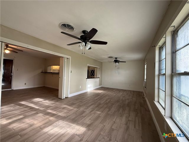 2301 Mcpherson Drive, Port Lavaca, TX 77979