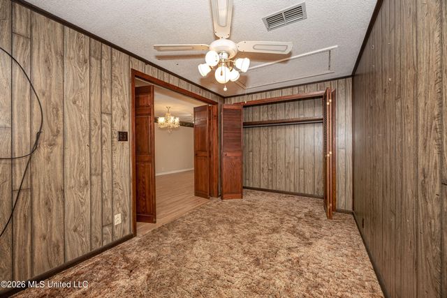 13317 Greenacres Drive, Ocean Springs, MS 39564