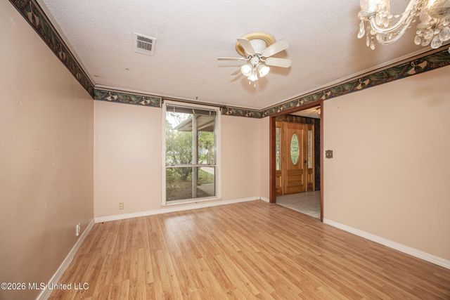 13317 Greenacres Drive, Ocean Springs, MS 39564