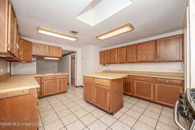 13317 Greenacres Drive, Ocean Springs, MS 39564
