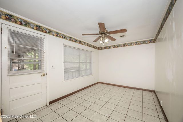 13317 Greenacres Drive, Ocean Springs, MS 39564