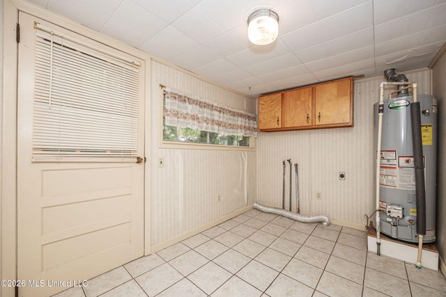 13317 Greenacres Drive, Ocean Springs, MS 39564