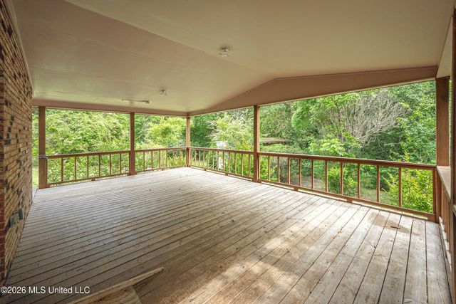 13317 Greenacres Drive, Ocean Springs, MS 39564