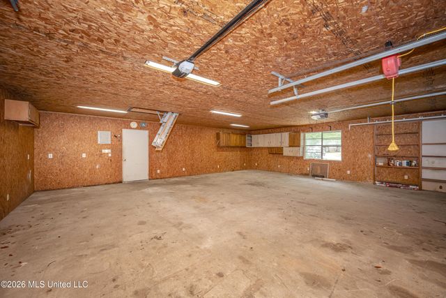 13317 Greenacres Drive, Ocean Springs, MS 39564