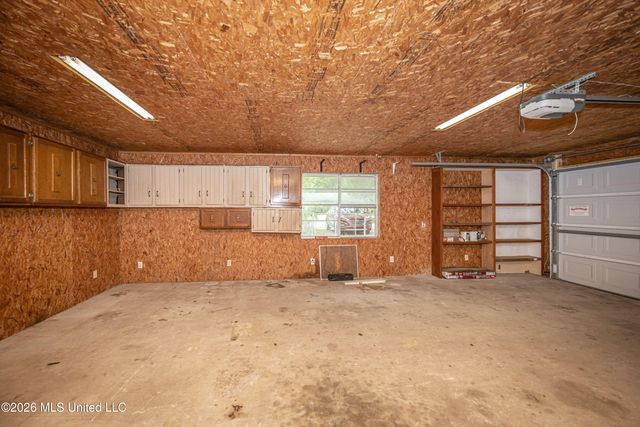 13317 Greenacres Drive, Ocean Springs, MS 39564