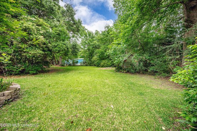 13317 Greenacres Drive, Ocean Springs, MS 39564