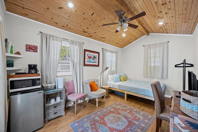 1137 Richardine Ave, Austin, TX 78721