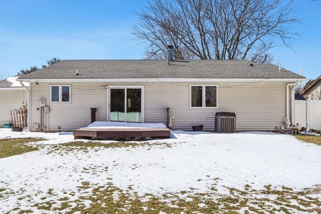 1008 Eric Lane, Waunakee, WI 53597