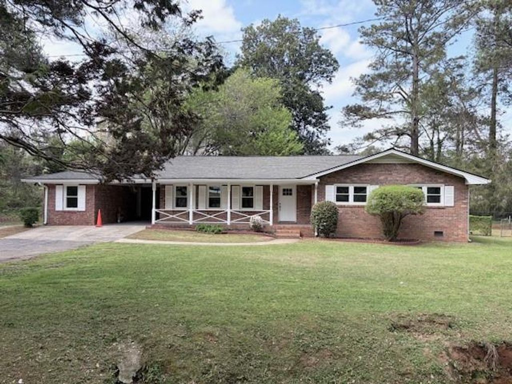 6078 Hillvale Road, Lithonia, GA 30058