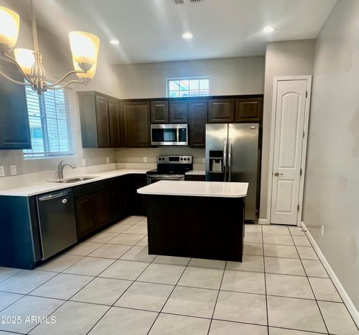 1367 S COUNTRY CLUB Drive 1153, Mesa, AZ 85210