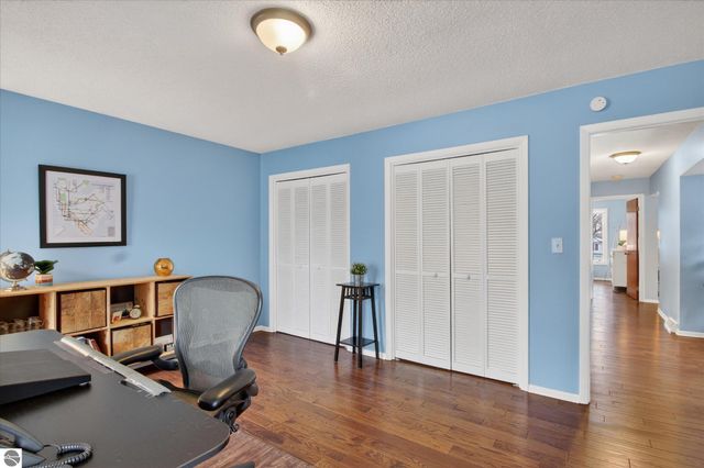 980 Glencoe Road, Alma, MI 48801