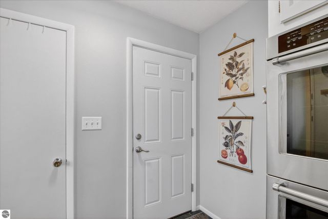 980 Glencoe Road, Alma, MI 48801