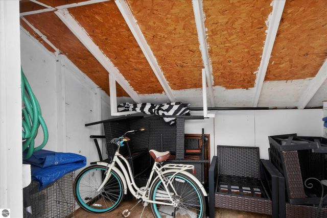 980 Glencoe Road, Alma, MI 48801