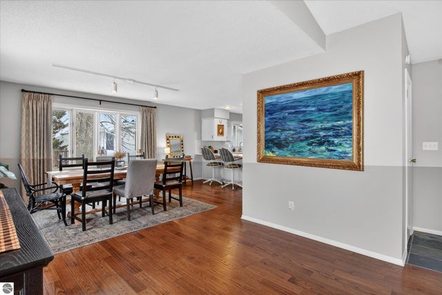 980 Glencoe Road, Alma, MI 48801