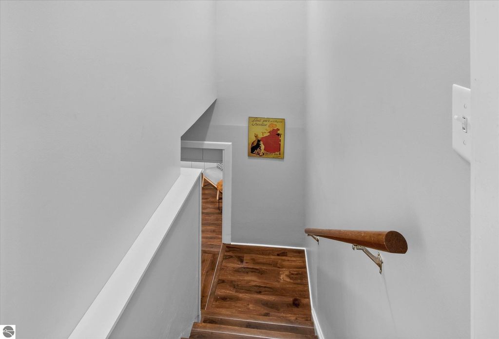 Image 16 of property listing at 980 Glencoe Road, Alma, MI 48801