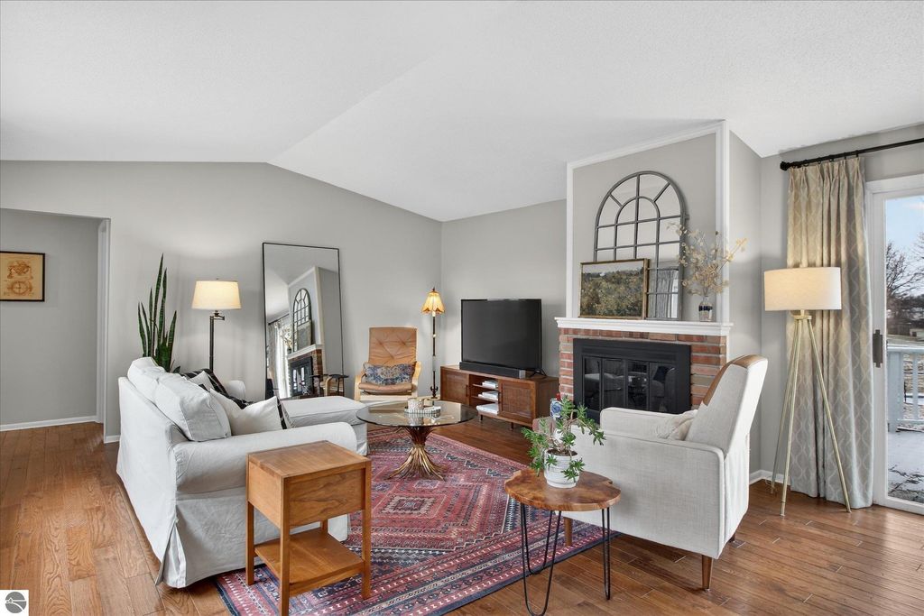 Image 42 of property listing at 980 Glencoe Road, Alma, MI 48801