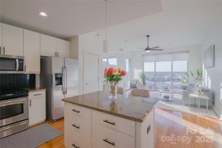 333 W Trade Street W 905, Charlotte, NC 28202