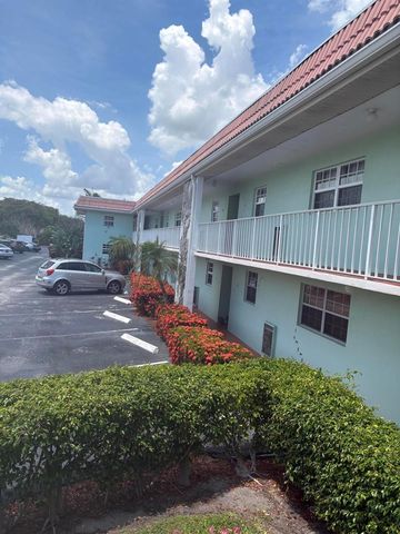 117 Lehane Terrace 210, North Palm Beach, FL 33408
