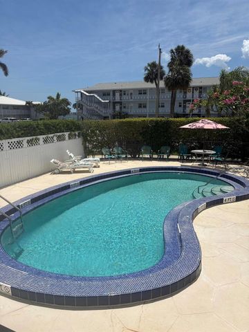 117 Lehane Terrace 210, North Palm Beach, FL 33408
