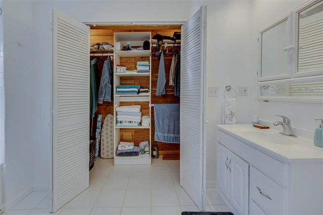 203 Snead Lane, Westminster, SC 29693