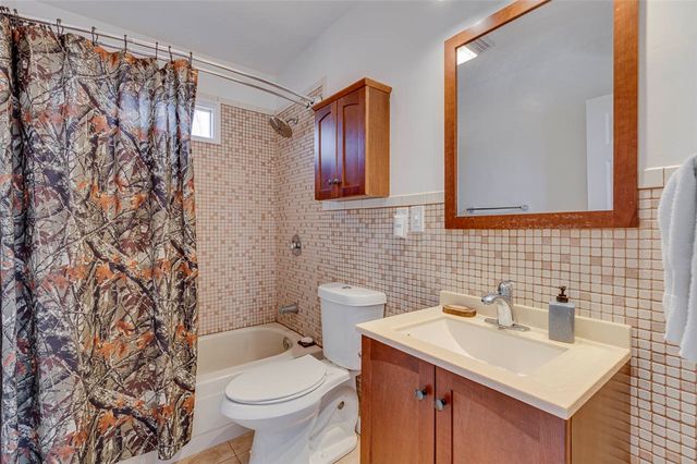 203 Snead Lane, Westminster, SC 29693