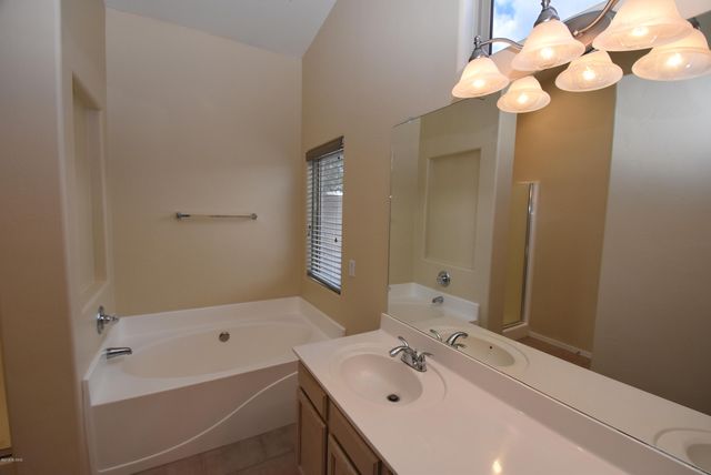 13456 N Wide View Drive, Oro Valley, AZ 85755