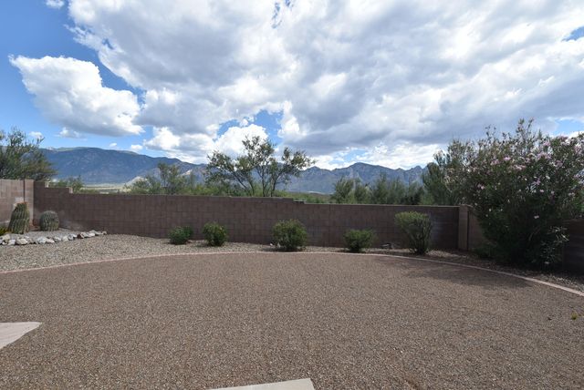 13456 N Wide View Drive, Oro Valley, AZ 85755