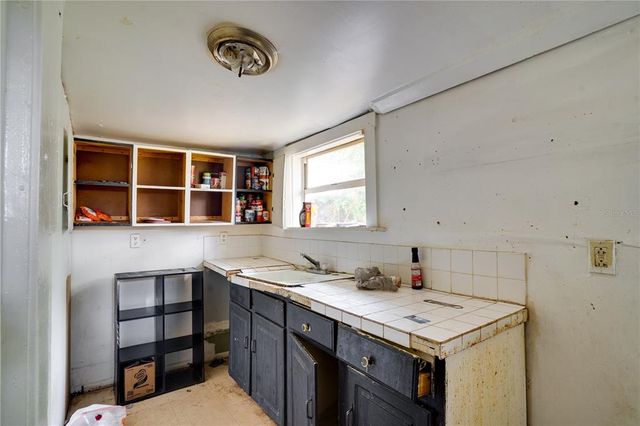 3212 56TH AVENUE N, St Petersburg, FL 33714