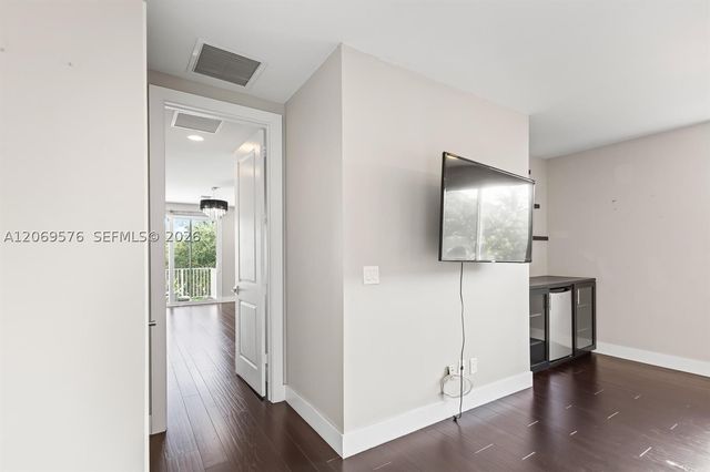 619 SW 17th St 619, Fort Lauderdale, FL 33315