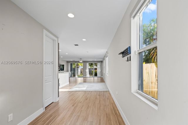 619 SW 17th St 619, Fort Lauderdale, FL 33315