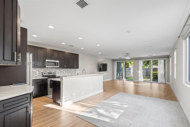 619 SW 17th St 619, Fort Lauderdale, FL 33315
