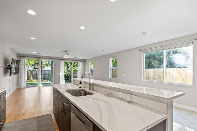 619 SW 17th St 619, Fort Lauderdale, FL 33315