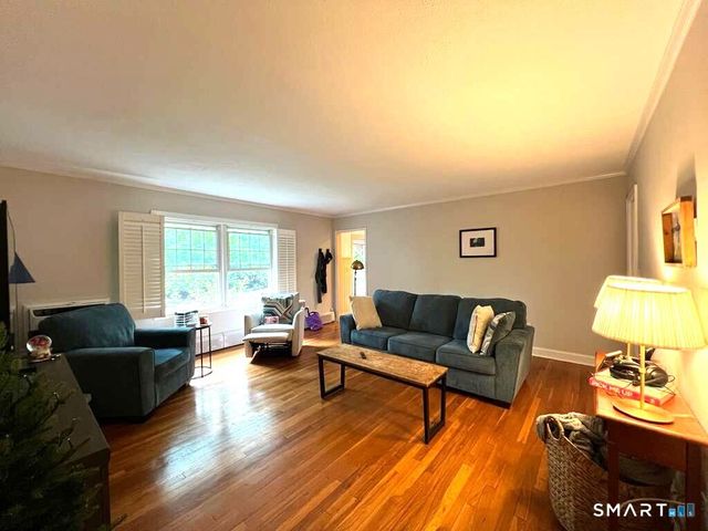 192 Park Street 4, New Canaan, CT 06840