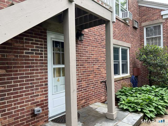 192 Park Street 4, New Canaan, CT 06840