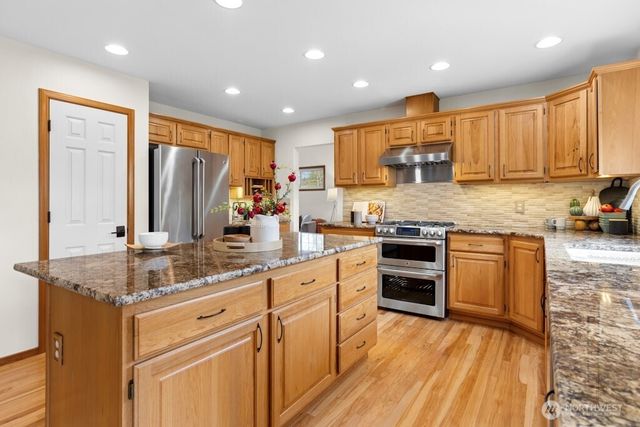 4184 327th Circle NE, Carnation, WA 98014