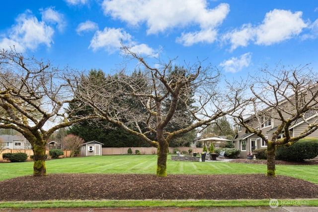 4184 327th Circle NE, Carnation, WA 98014